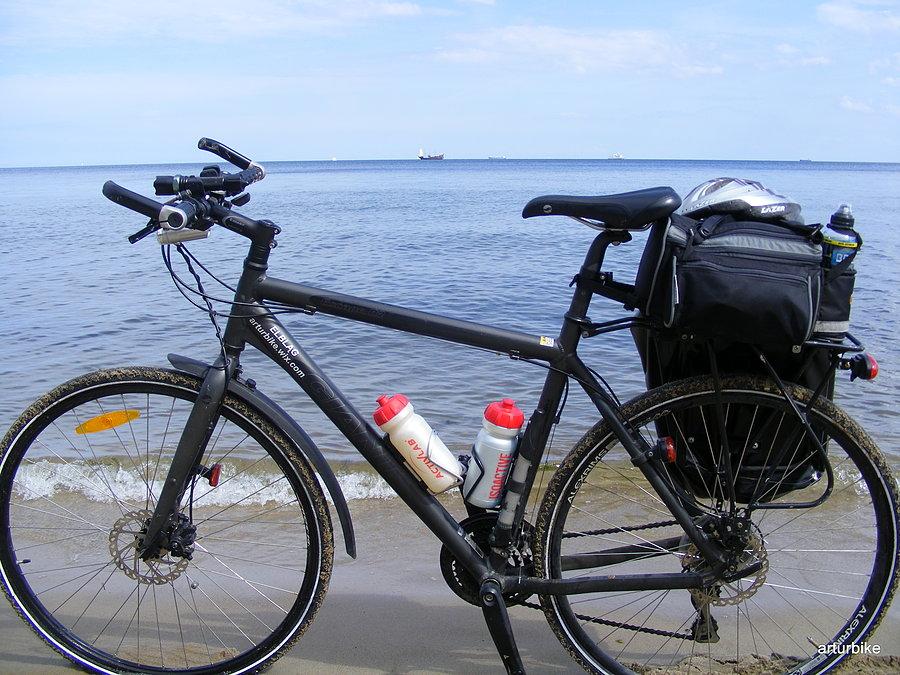 Na plaży gdzieś w Gdyni...... :-)