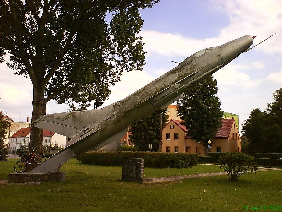 Słynny szprotawski MIG. I ciekawy podjazd... ;)