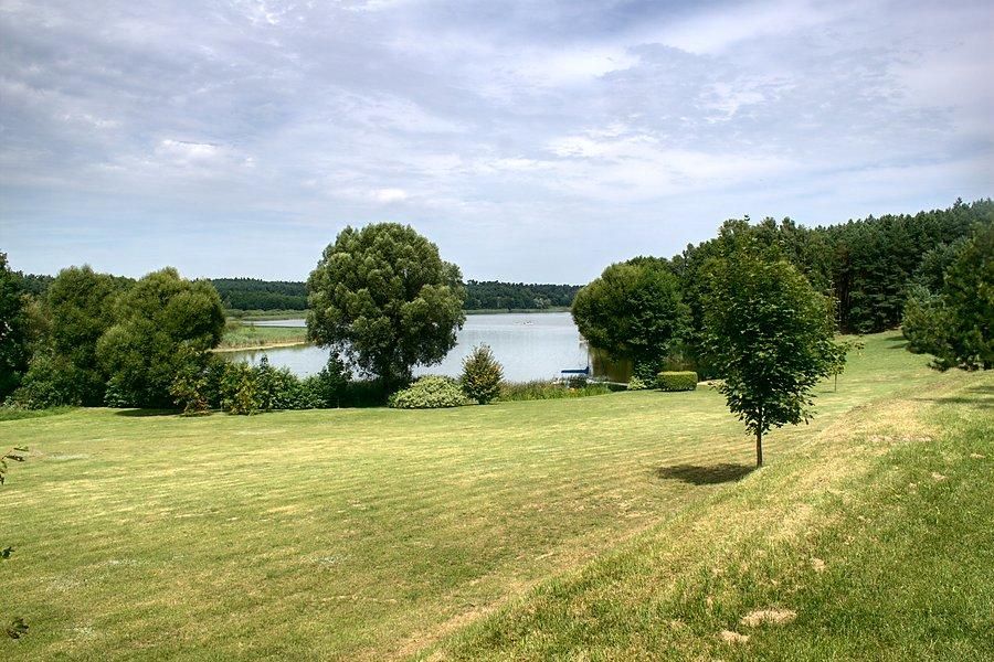Widok na Jezioro Ostrowieckie