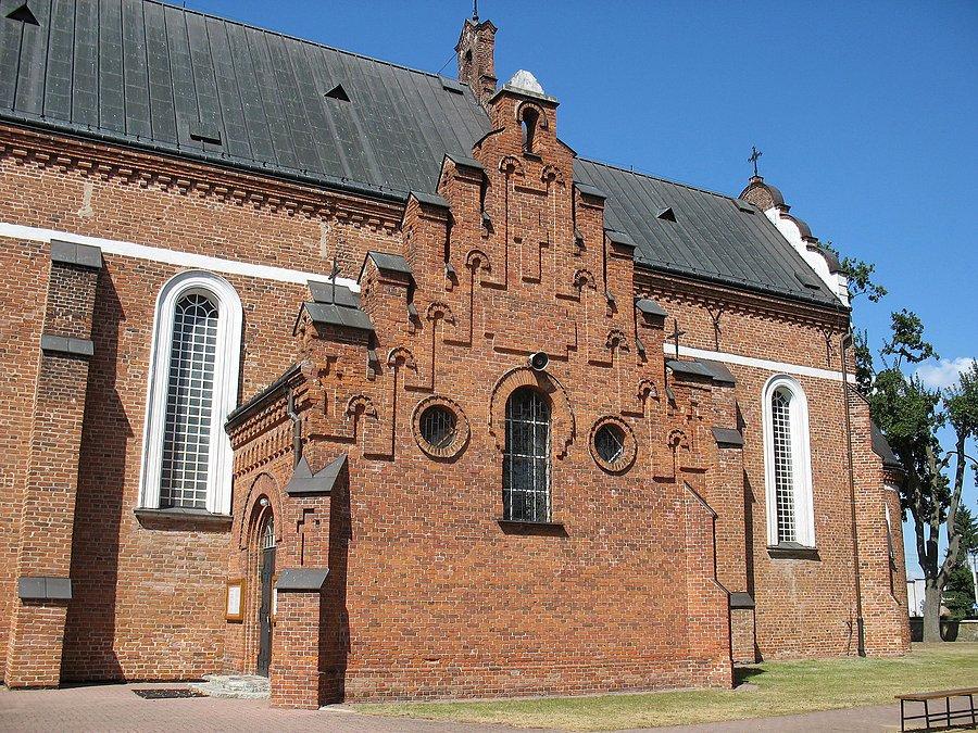 Brok - płd. strona kościoła