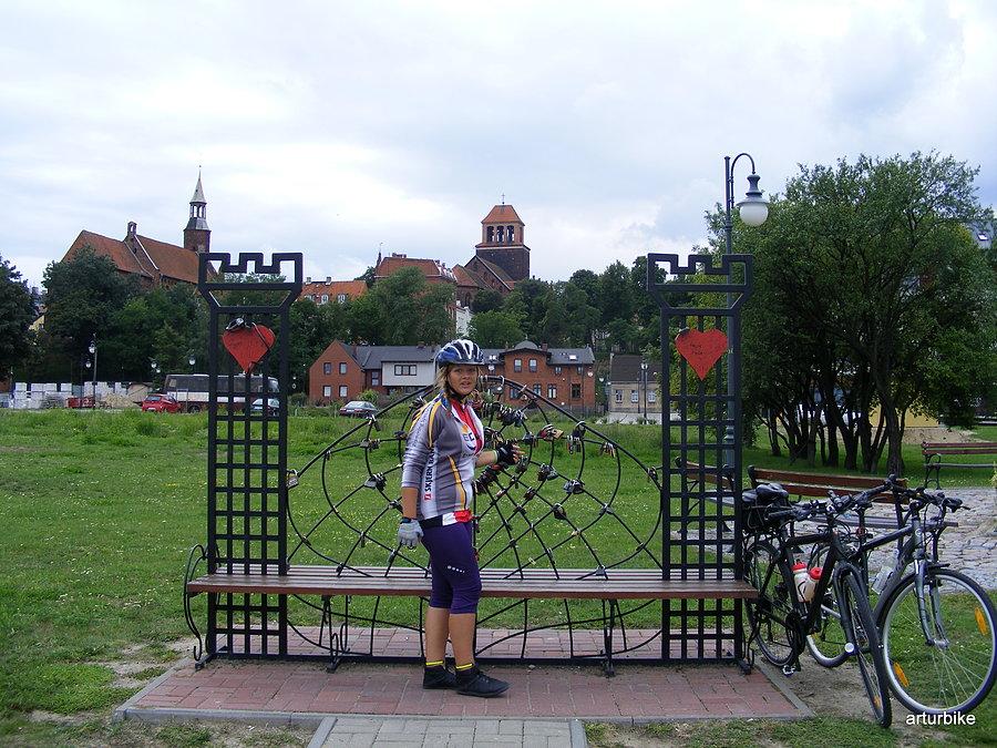 Kultowe mioejsce Tczewa_ławeczka miłości