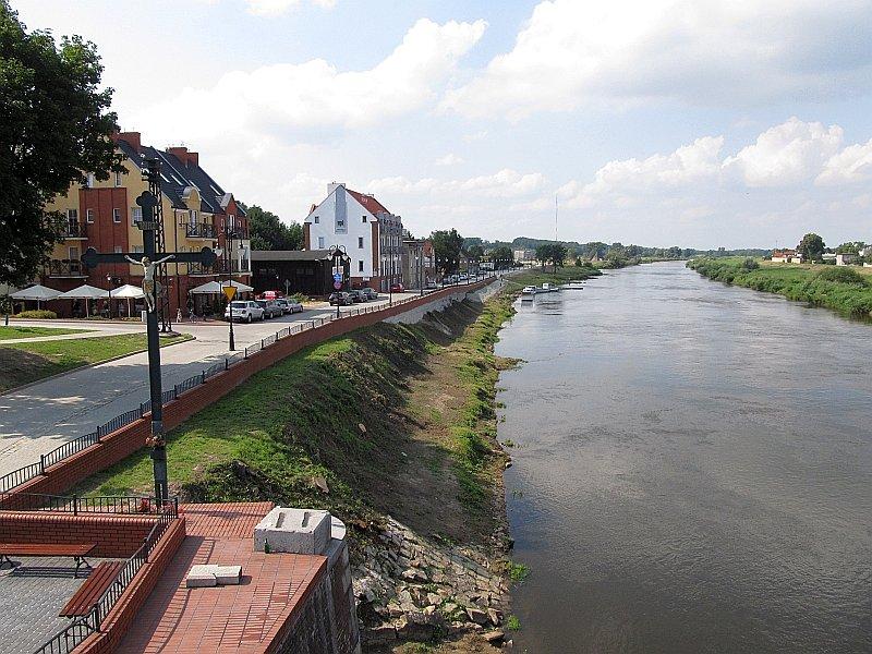 Śrem - promenada przy Warcie