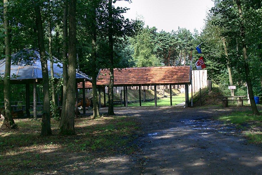 Strzelnica sportowa w lesie za Godawami