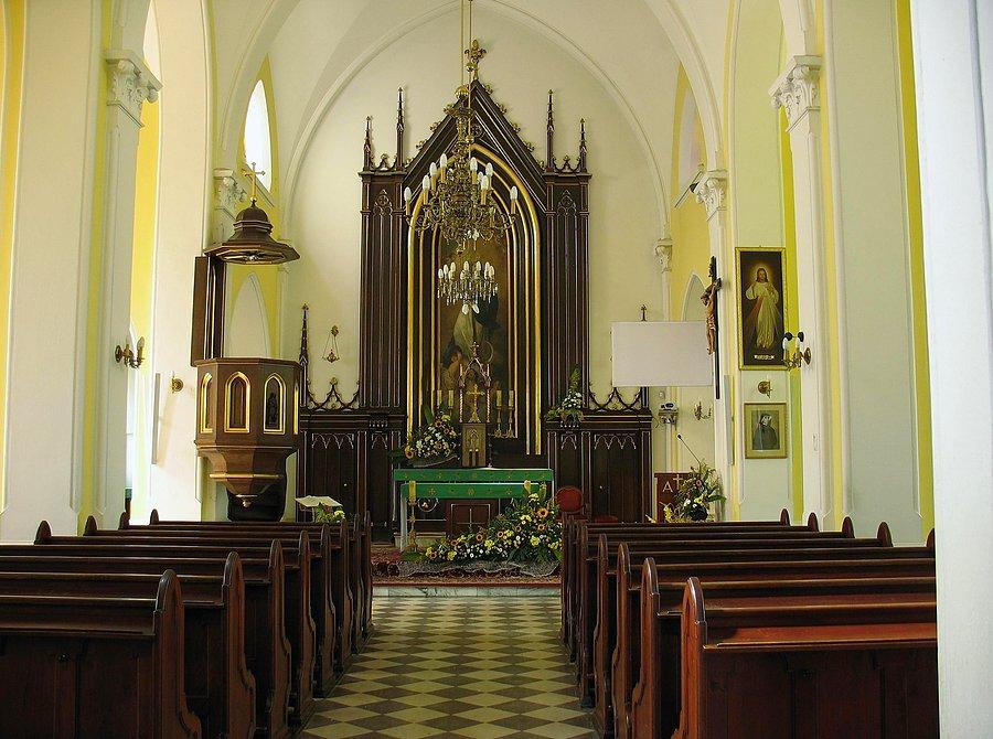 Skolimów - wnętrze kościoła