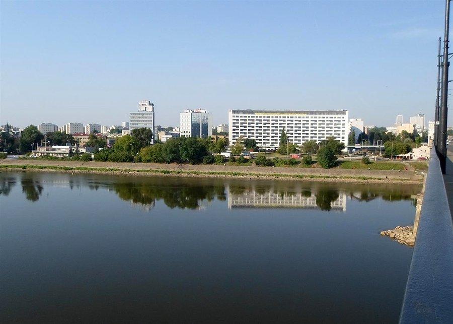 Warszawa przegląda się w Wiśle