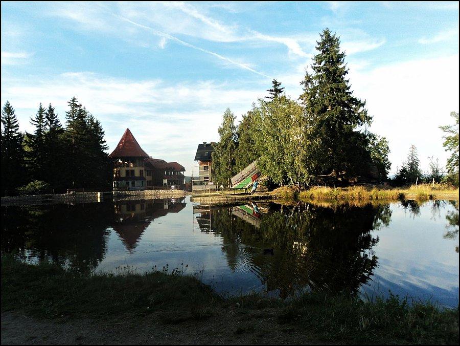 Jeziorko przy wyciągu w Szklarskiej- skocznia prawie gotowa :)