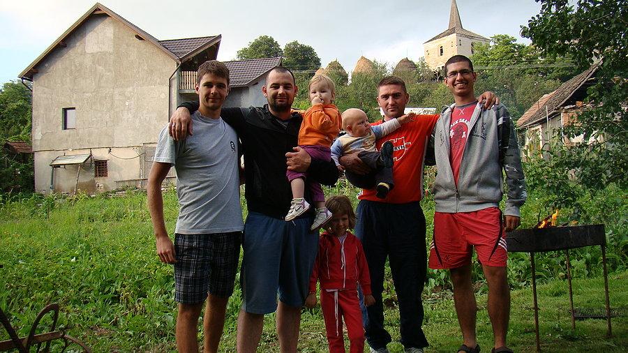 Z Tudorem, Gabrielem i dziećmi