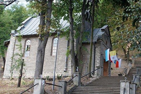Na rowerowym szlaku architektury obronnej w Samborcu