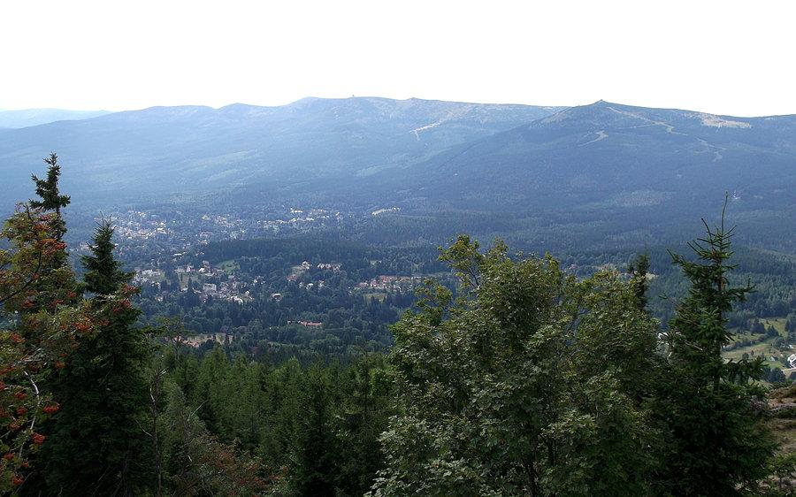 Widok z Wysokiego Kamienia. Tam po prawej Szrenica, byliśmy tam :)