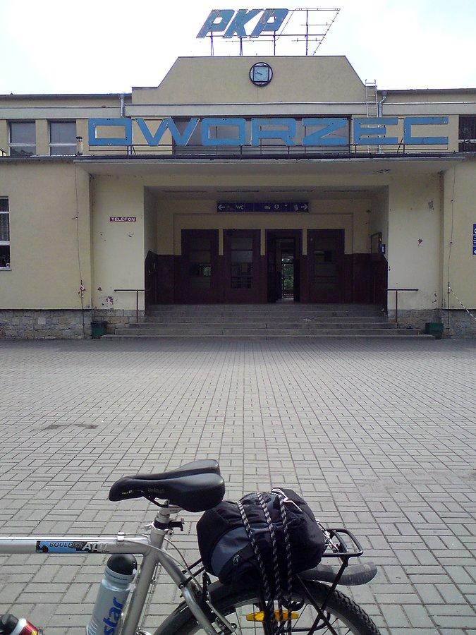 Startujemy, dworzec PKP w Nysie
