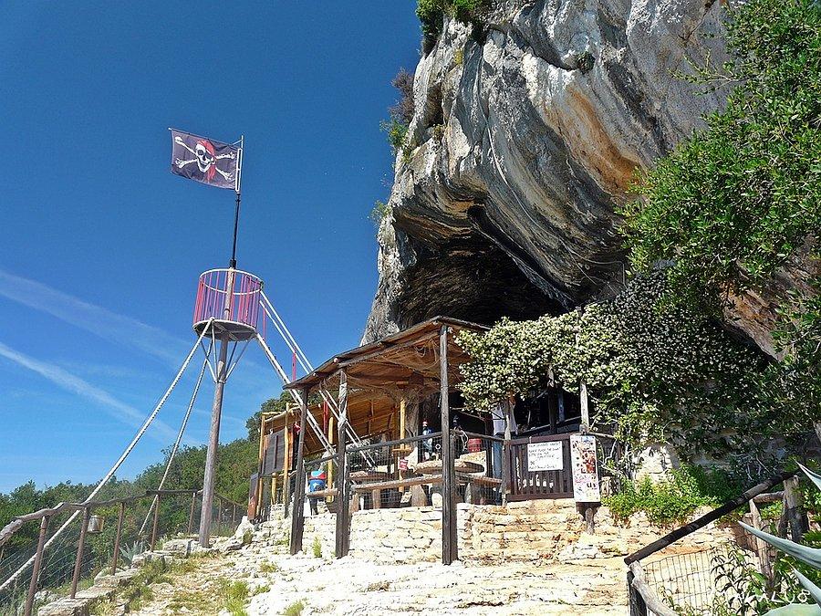 Pirat cave