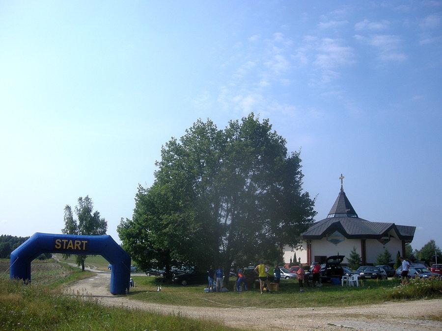 Start do 6 rundy III Pucharu Jurajskiego przy Sanktuarium Ojca Pio na Przeprośnej Górce