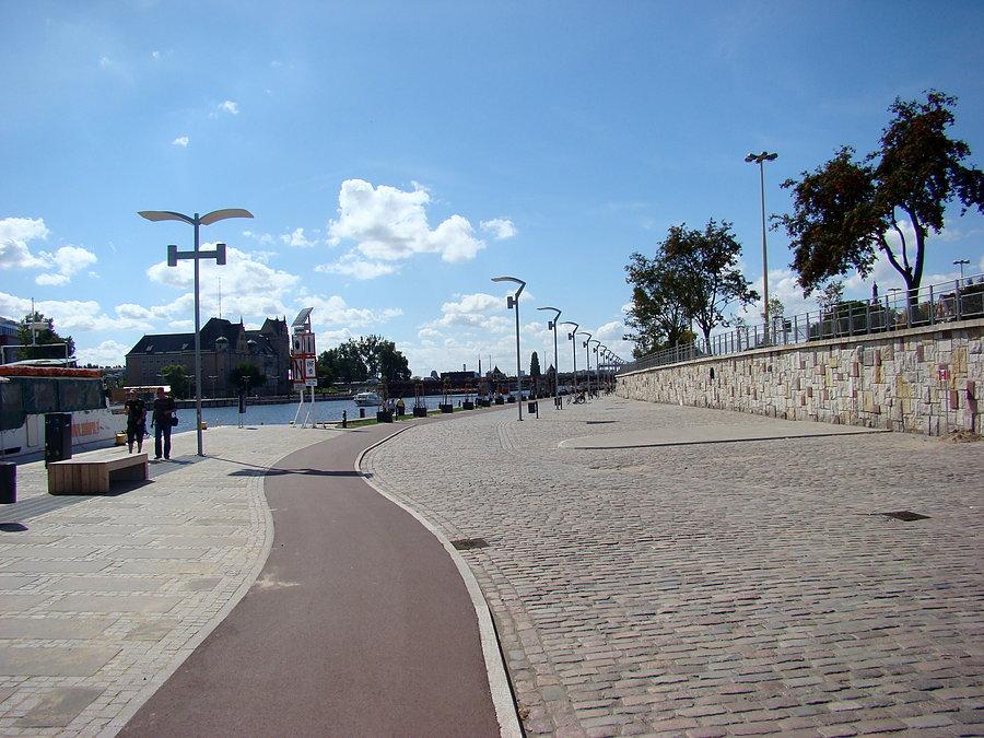 Promenada wzdłuż Odry