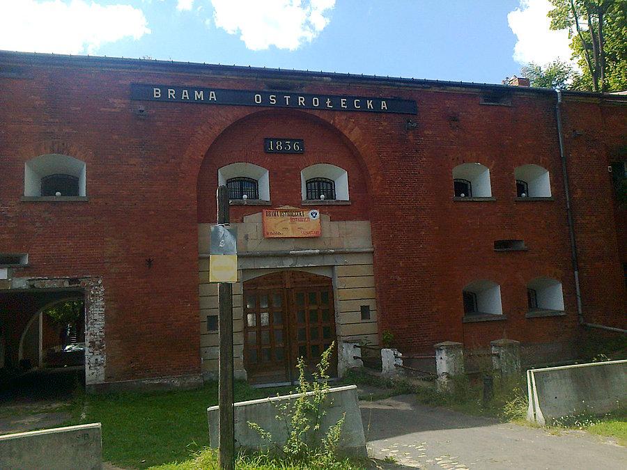 Brama Ostrołęcka Twierdzy Modlin