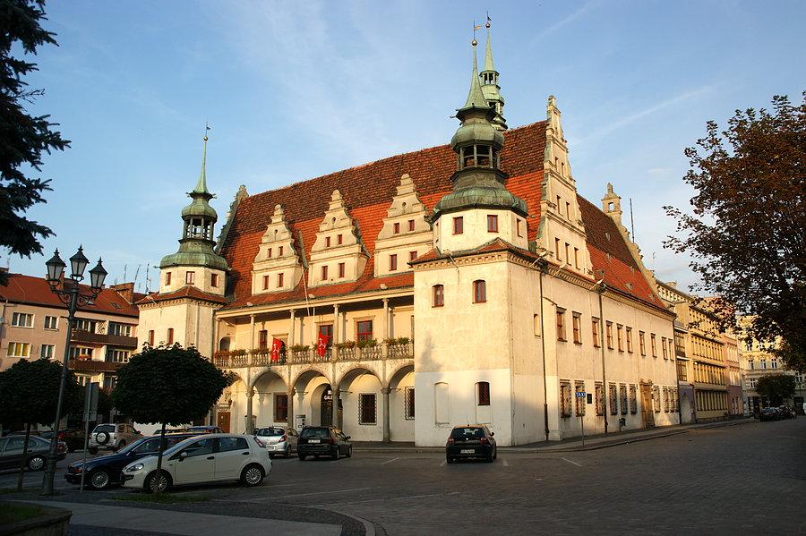 Ratusz w Brzegu