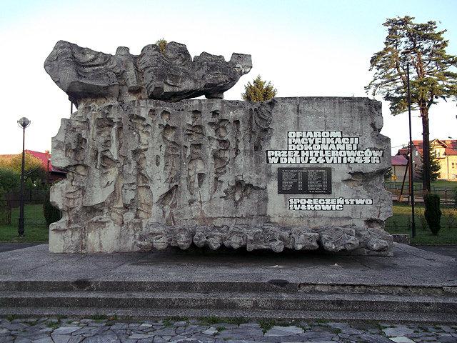 Pomnik w Sułkowicach