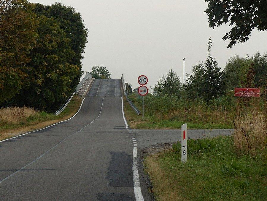 Mostek nad tranzytem na Brest