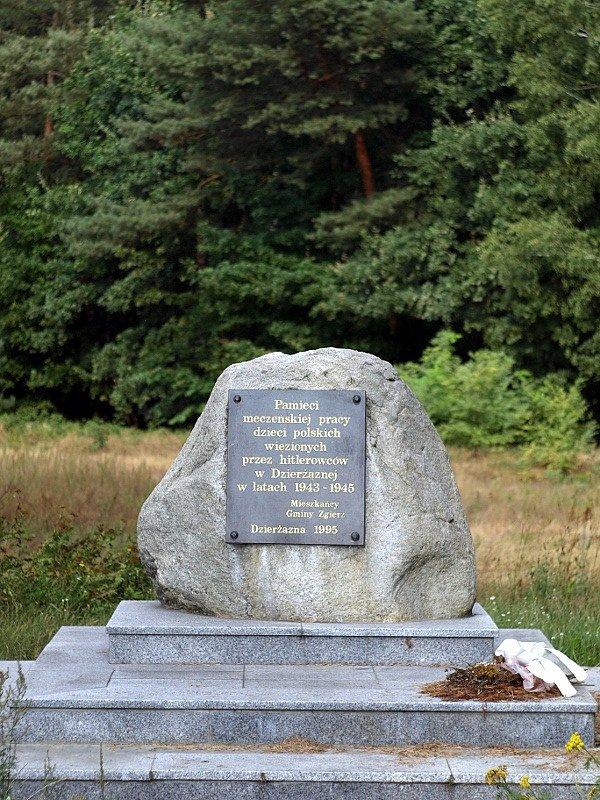 Obelisk w Dzierżąznej