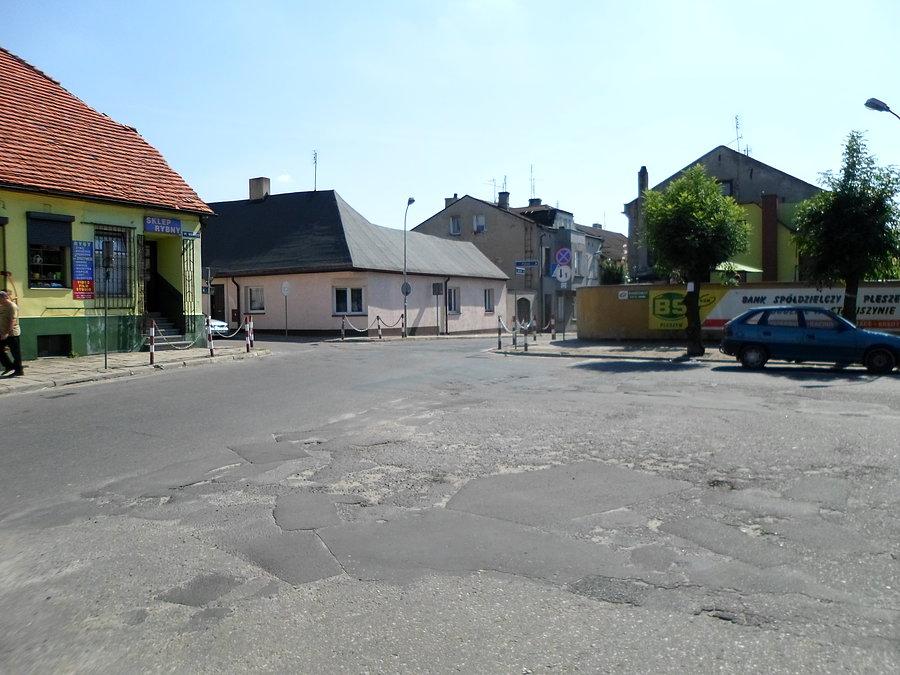 Rynek w Stawiszynie wylot na Kalisz