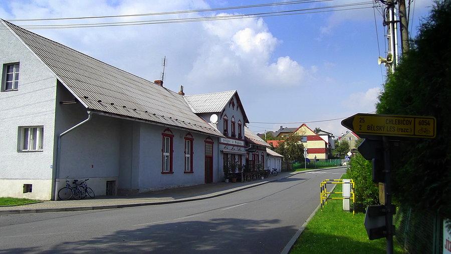 Bělá, teraz podjazd w kierunku Chuchelna