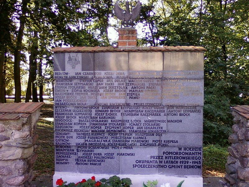 Tablica pamiątkowa w Będkowie