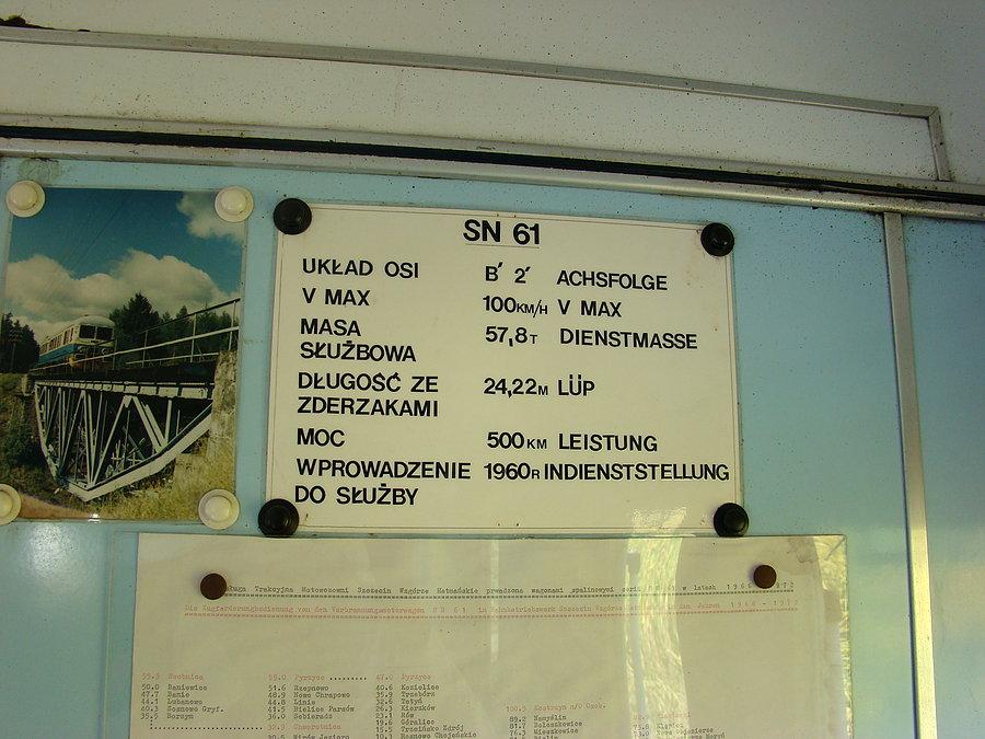 Tabliczka informacyjma pociągu