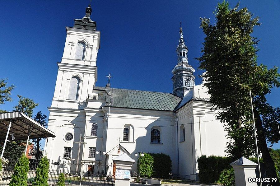 Włoszczowa - Kościół pw. Wniebowzięcia NMP
