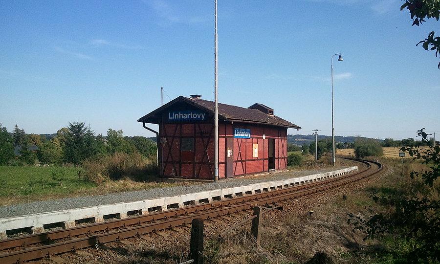 Stacja kolejowa Linhartovy