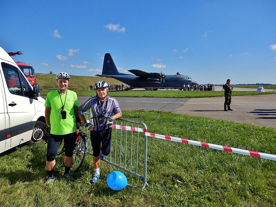 Malbork. Dzień Otwartego Lotniska 22 Bazy Lotnictwa Taktycznego Działo się dużo na niebie i ziemi