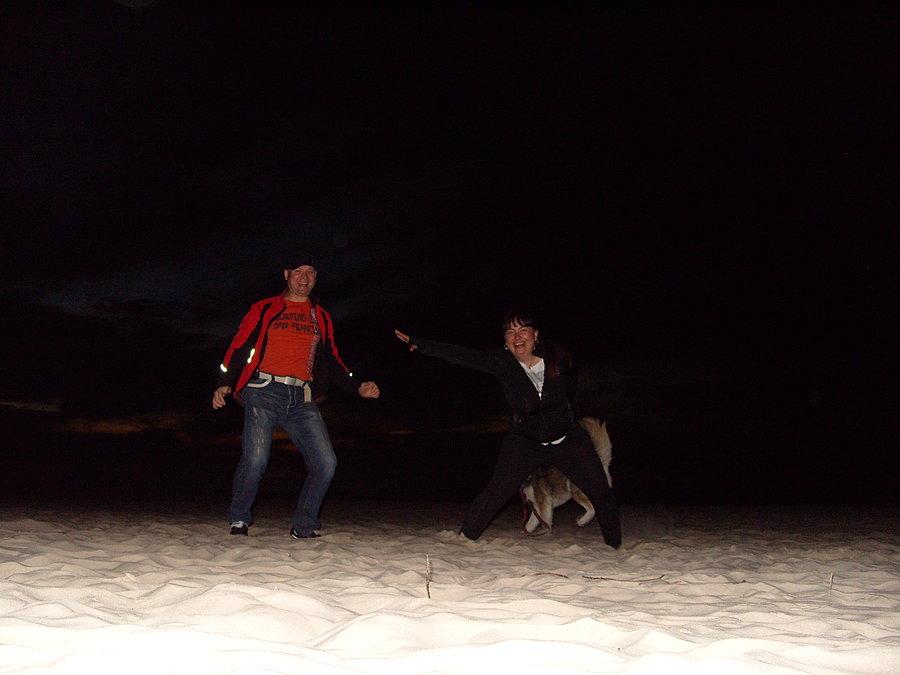 A na koniec noc w rytmie Disco Polo na plaży do wyczerpania zapasów piwa lub siły ;), było odjazdowo