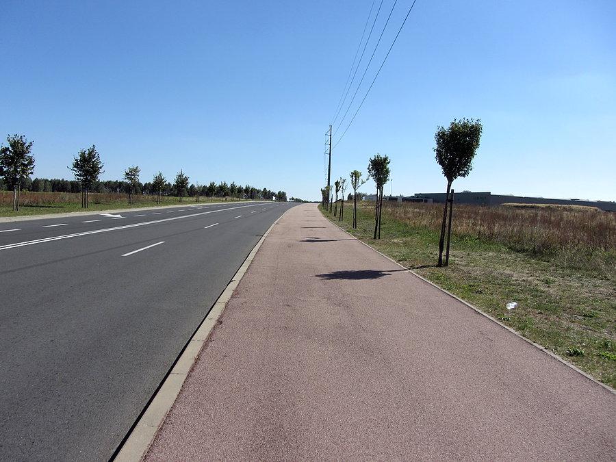 Prawdziwa ścieżka rowerowa z tartanu