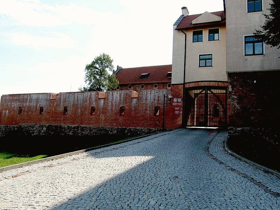 Brama wejściowa na zamek w Działdowie