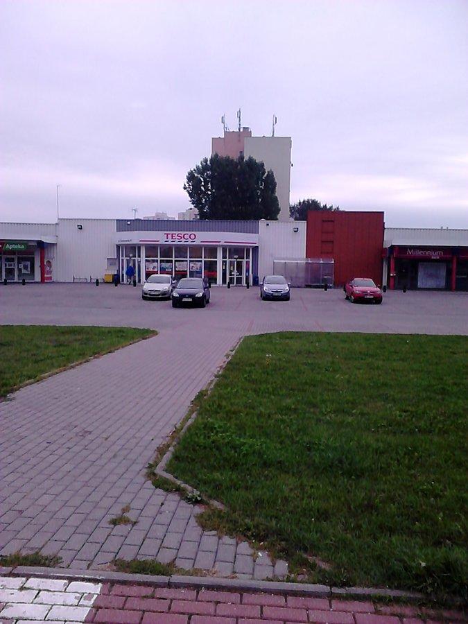 Miejscowy hipermarket