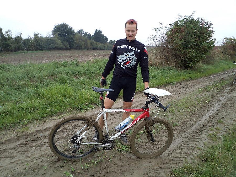 Grey Wolf na trasie III PreHarpagana - Mikołaj po odcinku typowo błotnym