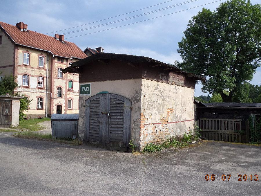 Na tyłach stacji