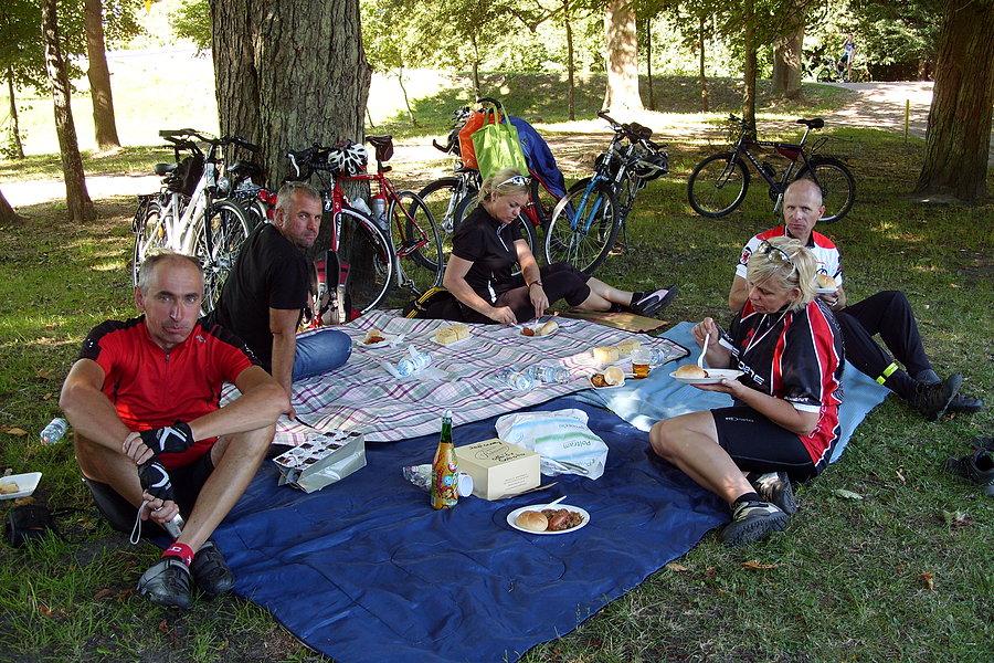 Rowerowy piknik – czyli leżing na trawingu