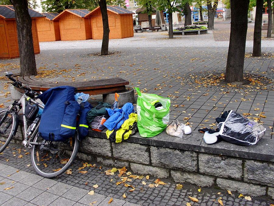 Jasło - Rynek: w poszukiwaniu akumulatorków ukrytych w bagażach