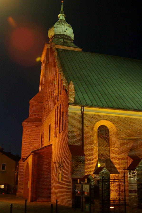 Sieradz wieczorem