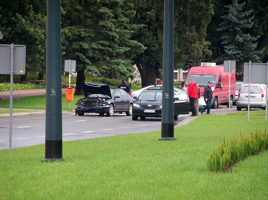 Wypadek rowerzysty na Grota Roweckiego