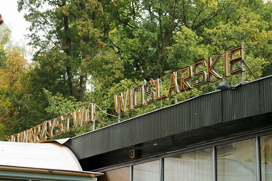 Kalisz - neon Kaliskiego Towarzystwa Wioślarskiego