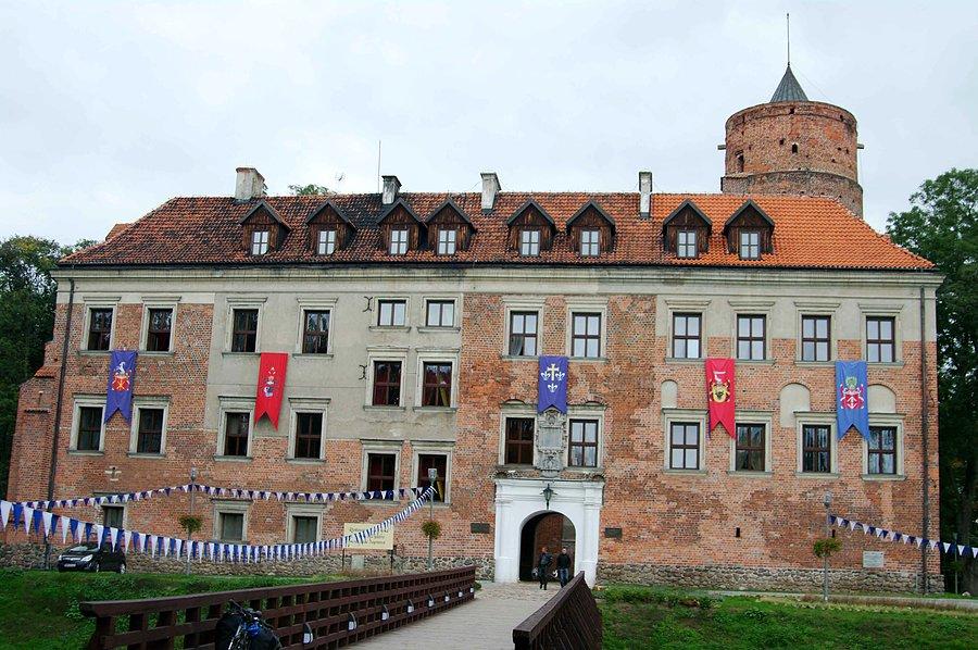 Uniejów - zamek
