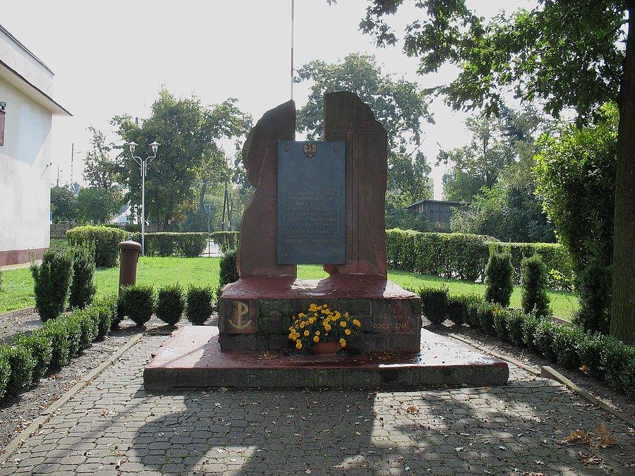 Sędziszów - pomnik BCh i AK