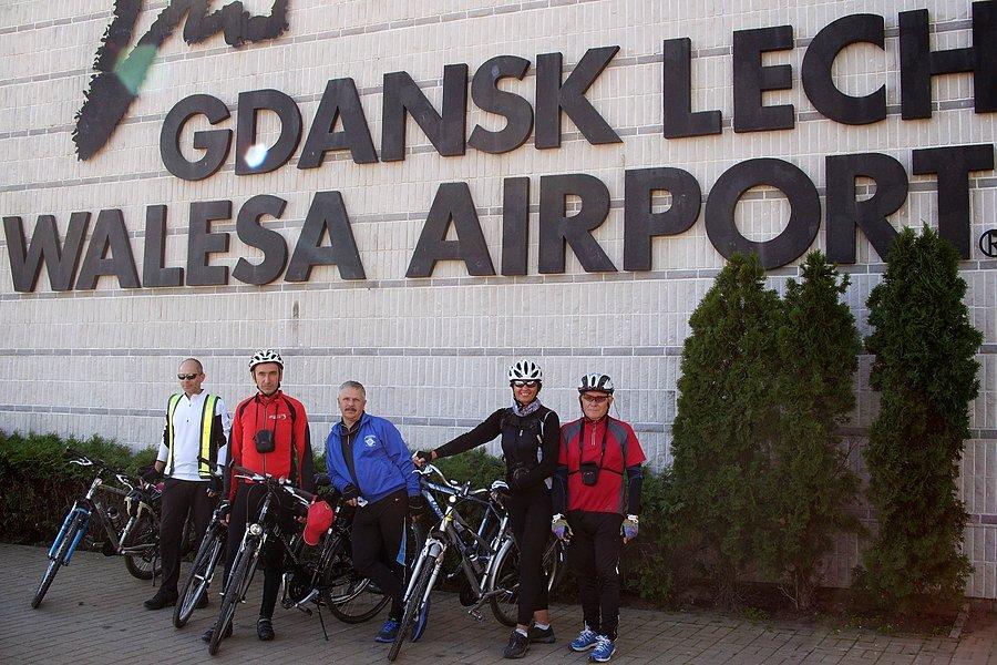 Na lotnisku w Rębiechowi​e