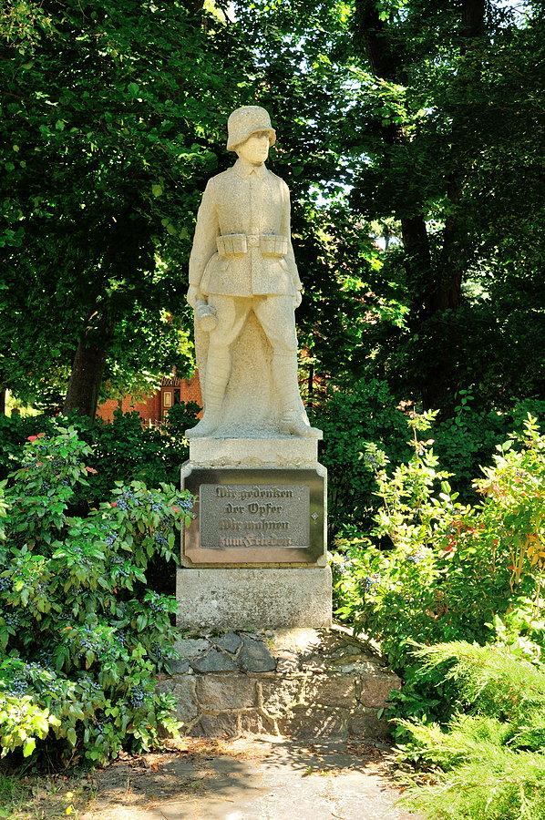 Pomnik "ofiar" w Stolpe