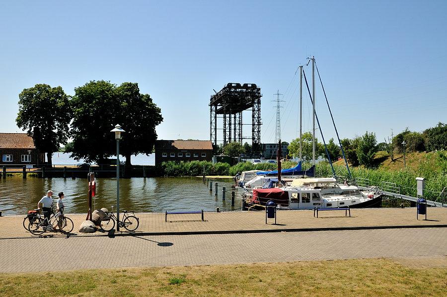 Eisenbahnhubbrücke Karnin