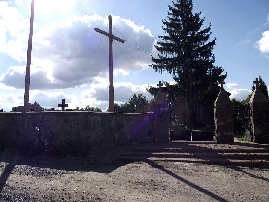 Osieck - cmentarz