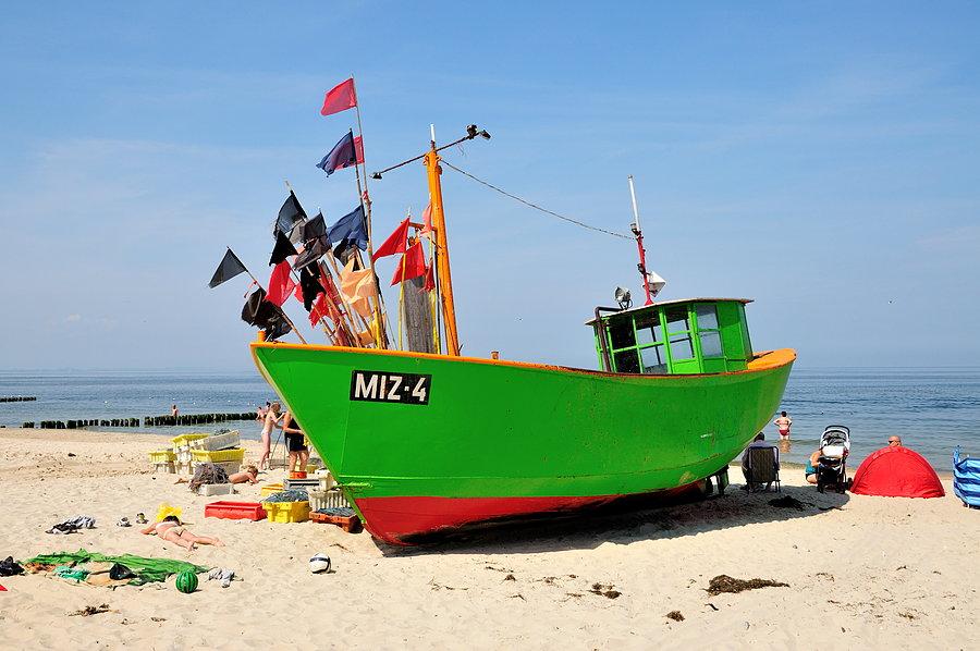 Kuter na plaży