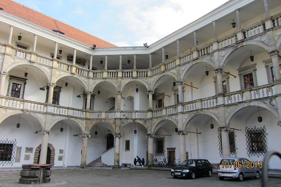 Dziedziniec Zamku Piastów Śląskich w Brzegu