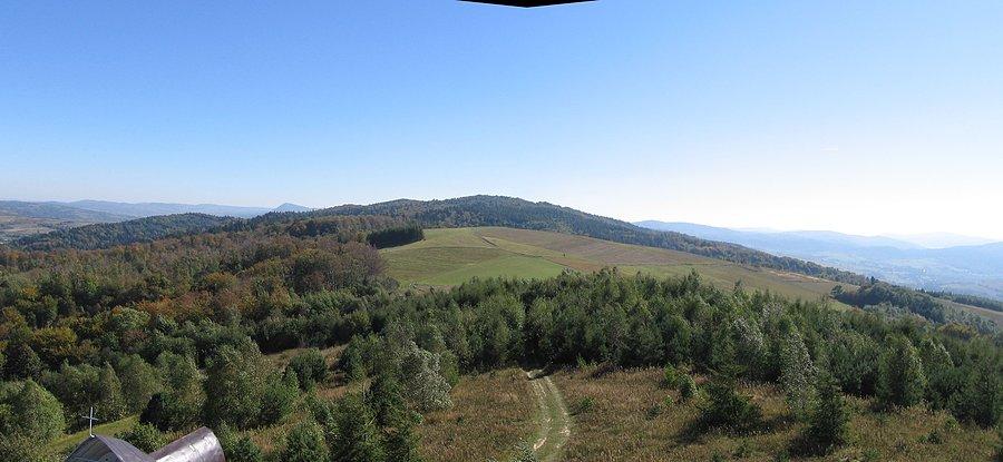 Widok z wieży w kierunku Łysej Góry