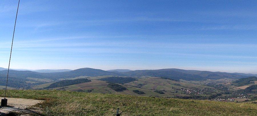 Widok w kierunku Magurskiego Parku Narodowego